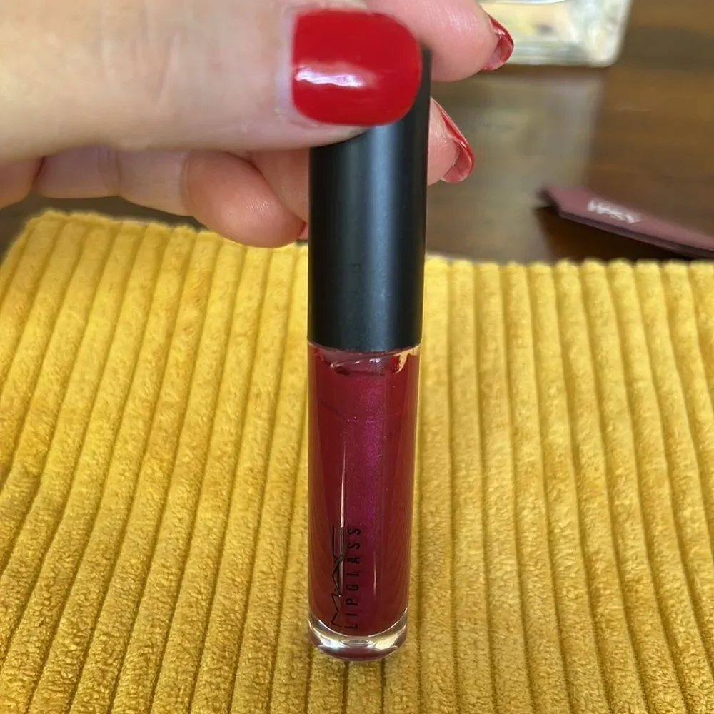 MAC lipgloss MiNgling color Rare discounted Ipsy bag